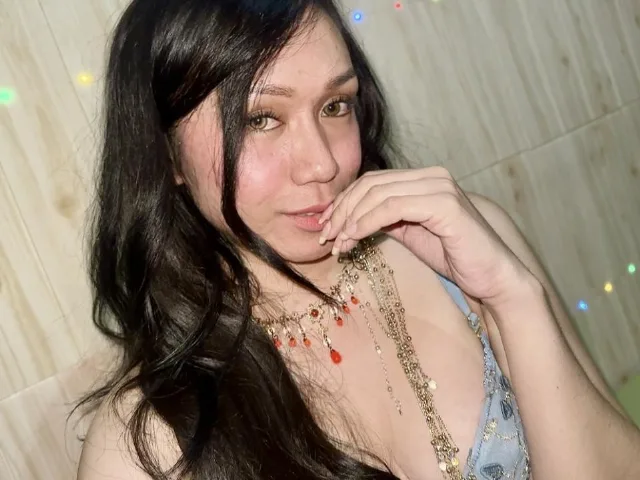 Camgirl TsJade en live webcam amateur