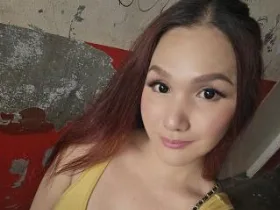 Camgirl LovelyPinay69 en live webcam amateur