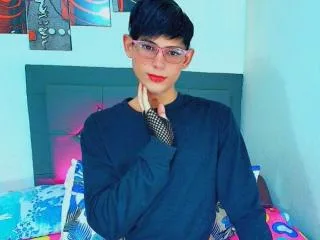 Camgirl Allisonth en live webcam amateur