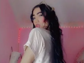 Camgirl KattyCock en live webcam amateur