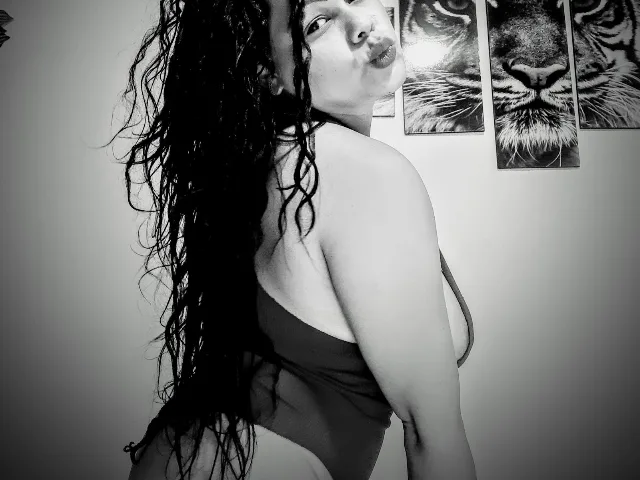 Camgirl AlhelQueen en live webcam amateur