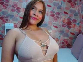 Camgirl BelletinaXx en live webcam amateur