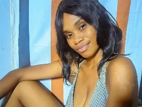 Camgirl Tiah en live webcam amateur