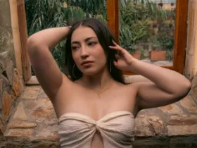 Camgirl AnnFisher en live webcam amateur