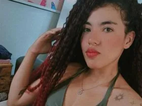 Camgirl LiliRose69 en live webcam amateur