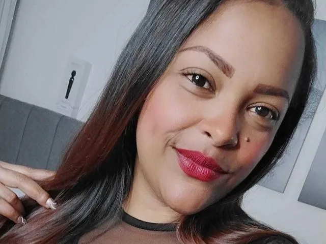 Camgirl DannaRamiirez en live webcam amateur