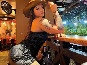 Camgirl ScarletFeline en live webcam amateur