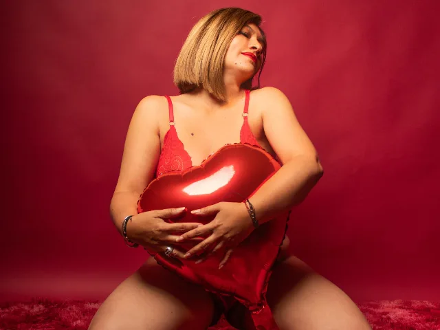 Camgirl JolieDuvalle en live webcam amateur