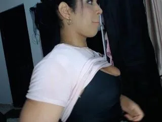 Camgirl AnnBelleHot en live webcam amateur