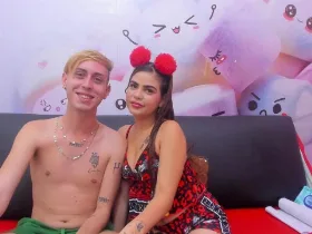 Camgirl HotDemonsLatinn en live webcam amateur