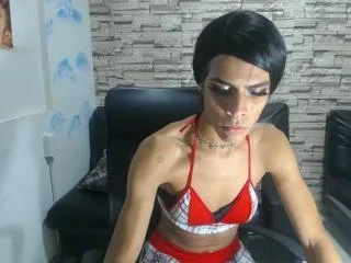 Camgirl EstefaniRobles en live webcam amateur
