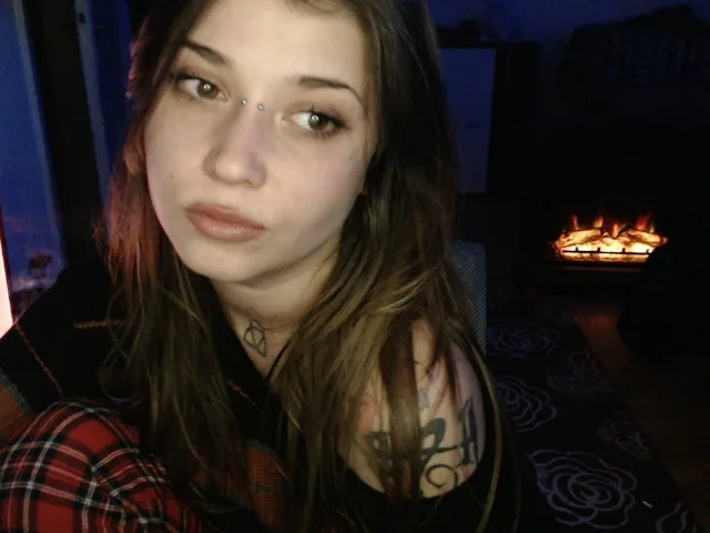 Camgirl Alienfortwenty en live webcam amateur