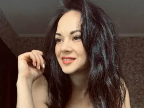 Camgirl Avellia en live webcam amateur