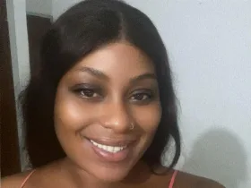 Camgirl Solene69 en live webcam amateur