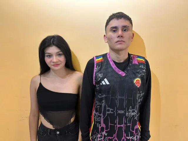 Camgirl Duo69sx en live webcam amateur