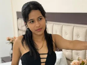 Camgirl ArianaWright en live webcam amateur