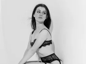 Camgirl HotMolly69 en live webcam amateur