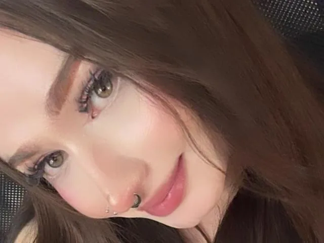 Camgirl MileyBaker en live webcam amateur