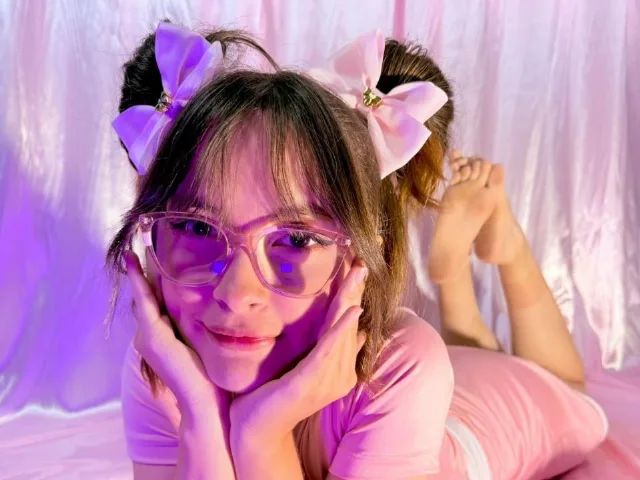 Camgirl IsabelaP en live webcam amateur