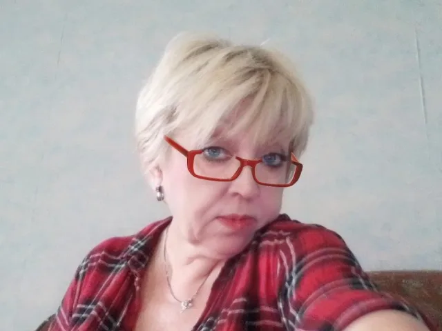 Camgirl AnjelElinor en live webcam amateur