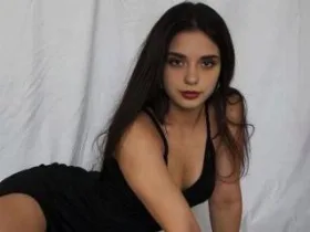 Camgirl ScarlettX-hot en ligne - chat webcam en direct