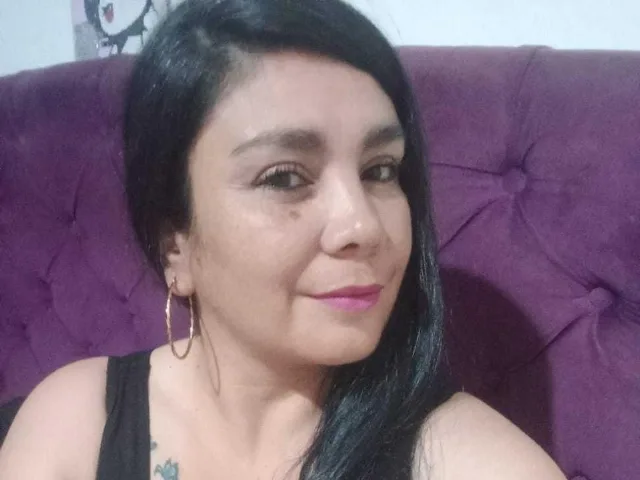 Camgirl VivianMilf en live webcam amateur