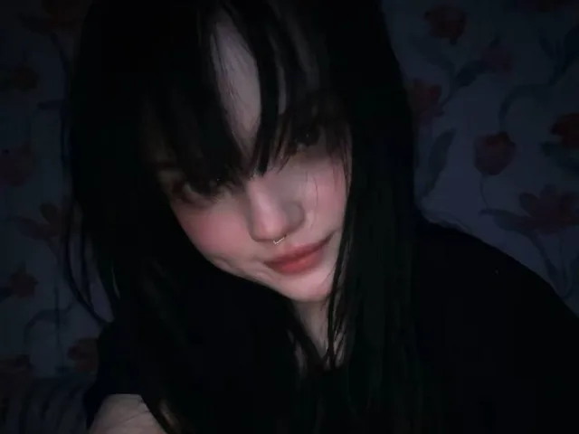 Camgirl SuzieBrian en live webcam amateur