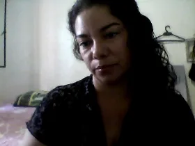 Camgirl HypnoticBella en live webcam amateur