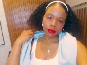 Camgirl SarahiPusey en ligne - chat webcam en direct