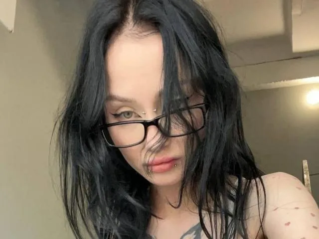 Camgirl SakuraBloom en live webcam amateur
