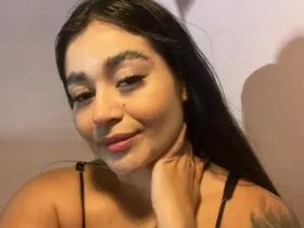 Camgirl AndreiSuperb en live webcam amateur