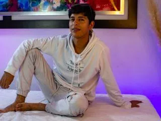 Camgirl AndressDean en live webcam amateur