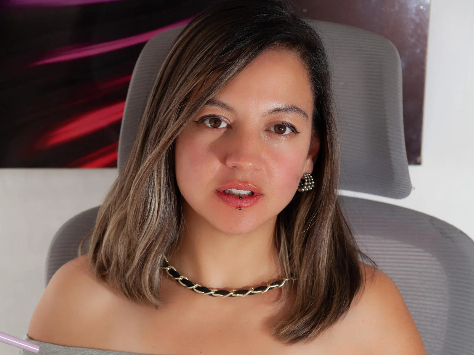 Camgirl ArianaBlonde en live webcam amateur sur Mustvideos
