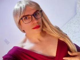 Camgirl DannyHhot en live webcam amateur