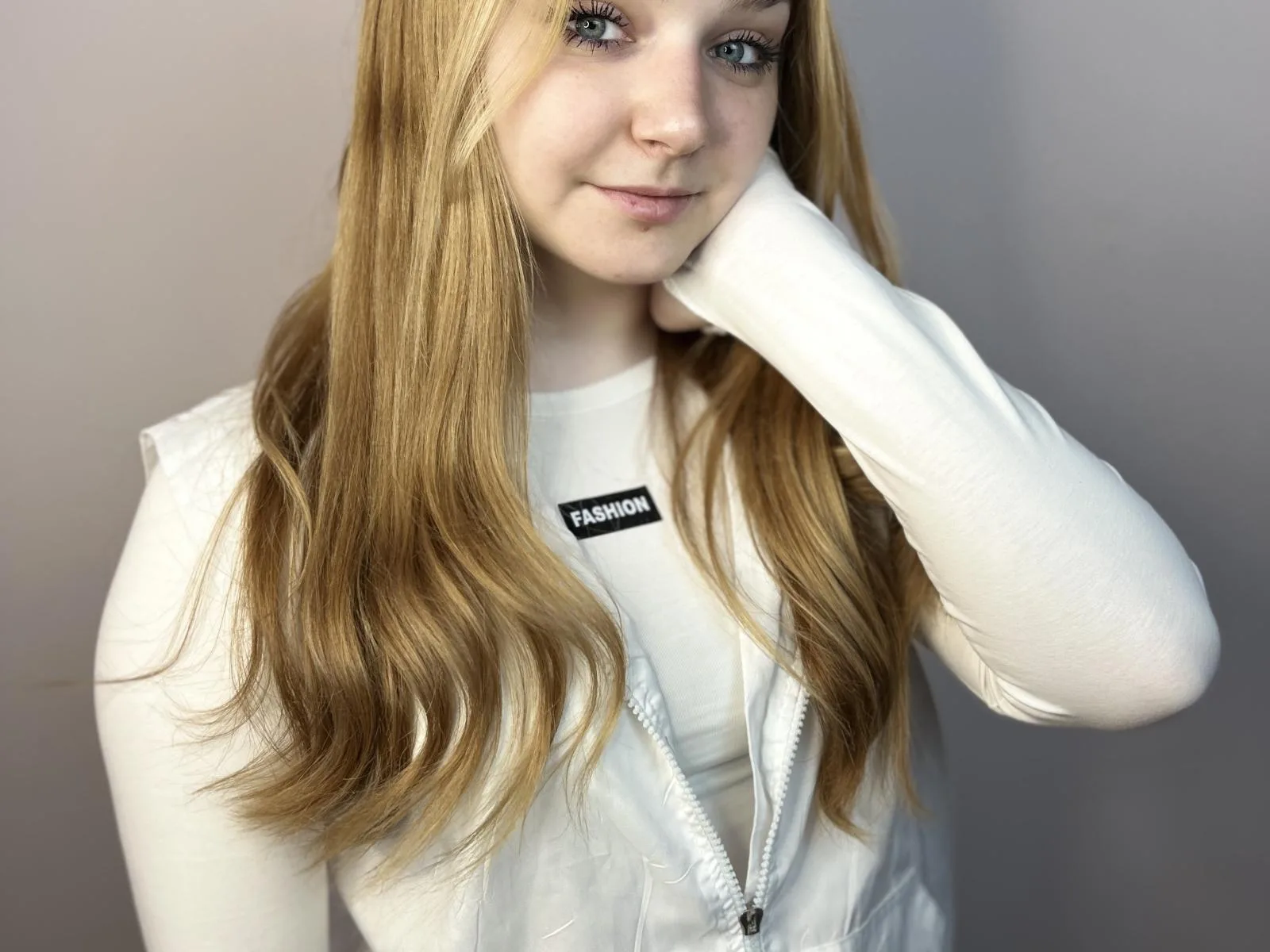 Camgirl VondaSchlereth en live webcam amateur sur Mustvideos