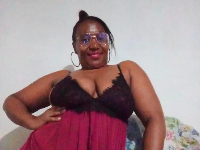 Camgirl CavyQueenForU en live webcam amateur