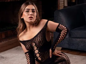 Camgirl AriaRoa en live webcam amateur