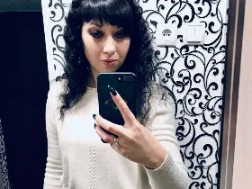 Camgirl LangoriaJoy en live webcam amateur