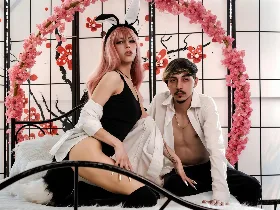 Camgirl GayaAndChaim en live webcam amateur