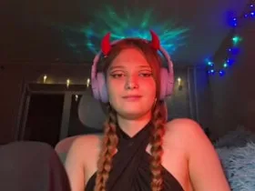 Camgirl BrittanieManino en live webcam amateur