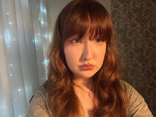 Camgirl TrishaRidderhoff en live webcam amateur