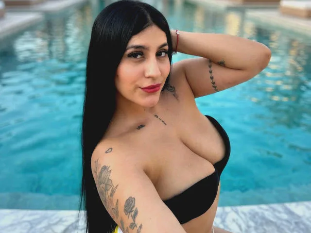 Camgirl SamiSins en live webcam amateur