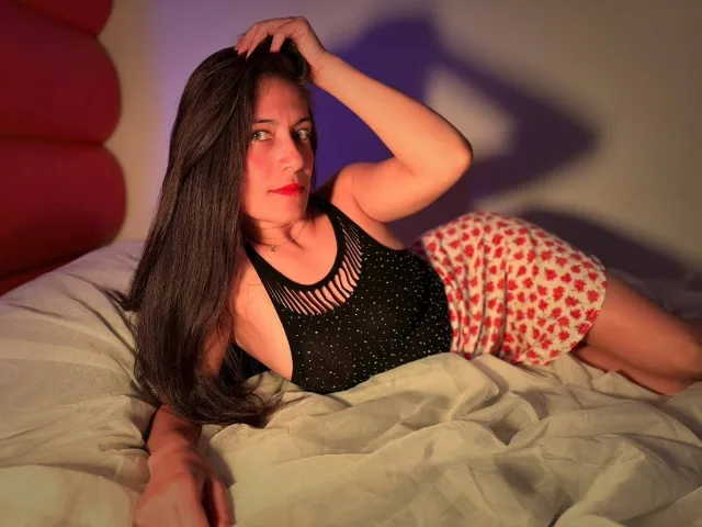 Camgirl SaraGraham en live webcam amateur
