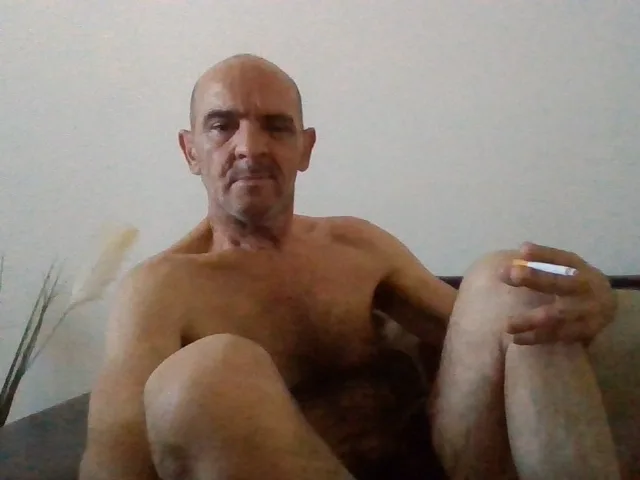 Camgirl SkorpioCumShower en live webcam amateur