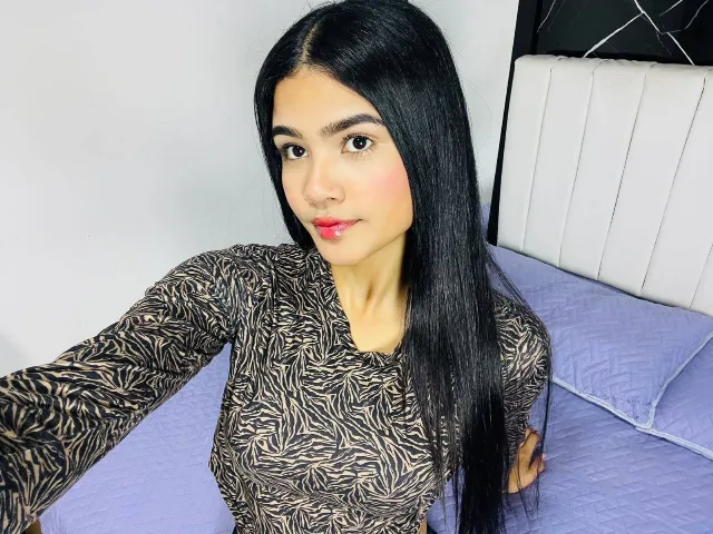 Camgirl VioletteColins en live webcam amateur