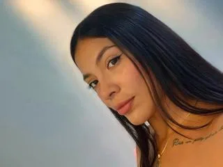 Camgirl NikyVelvet en live webcam amateur