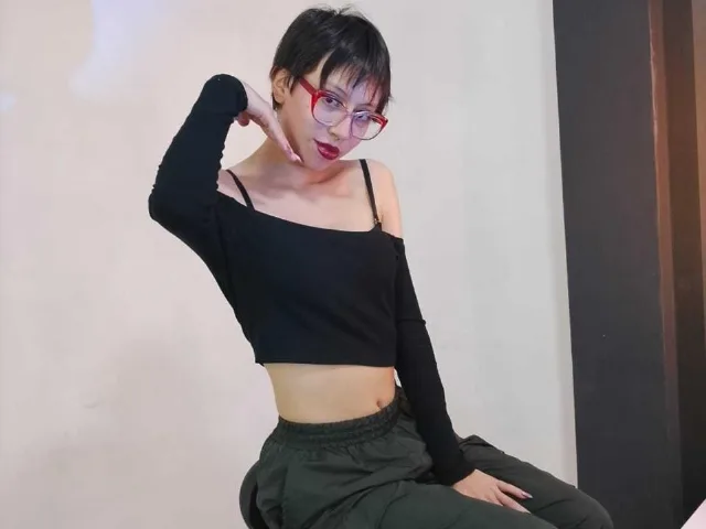 Camgirl CloeLenua en live webcam amateur