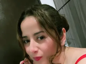 Camgirl NoaFabbri en live webcam amateur