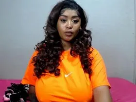 Camgirl SexyDiammond69 en live webcam amateur