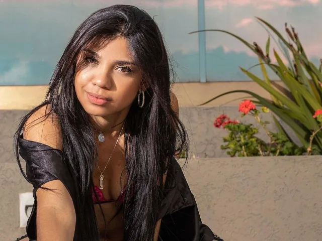 Camgirl TaylorMoore en live webcam amateur